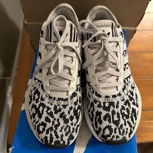 Adidas swift run size 7 (fits like and 8 to me) animal print